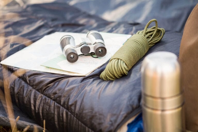 camping-equipment-in-the-nature-PLHN6K6[4]